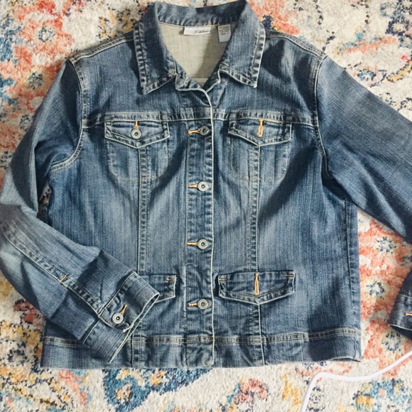 Chico’s Platinum Denim Jacket, Chico’s Size 1 (M/8) - Picture 3 of 8